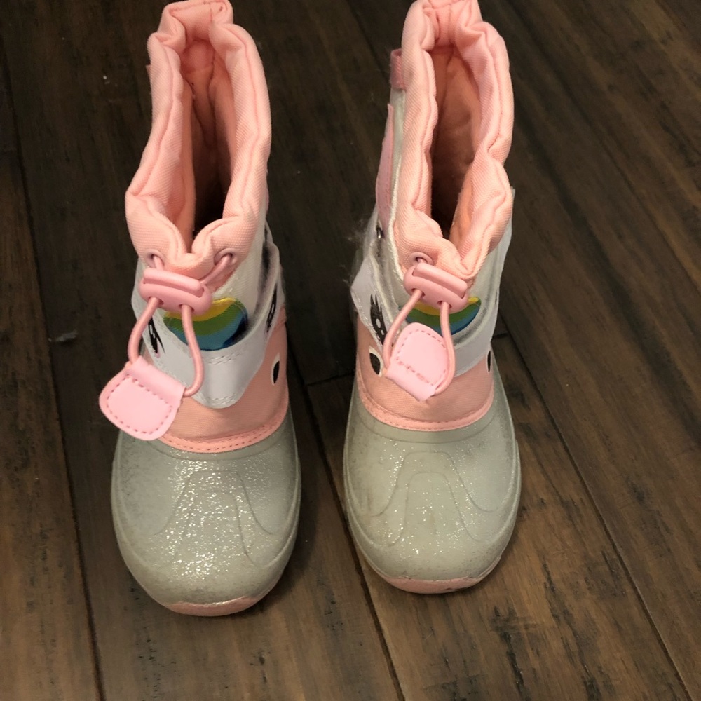 Adorable little girls pink snow boots